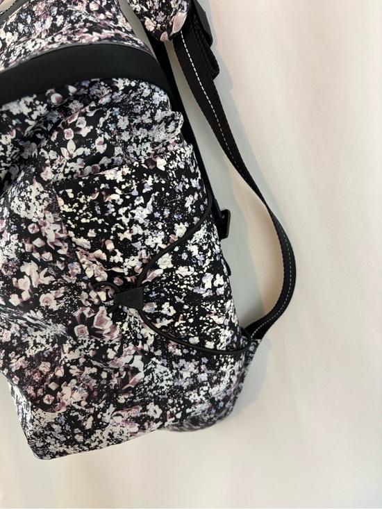 EUC Lululemon Run All Day Floral Speckle Backpack — Pitted patter… main image 6